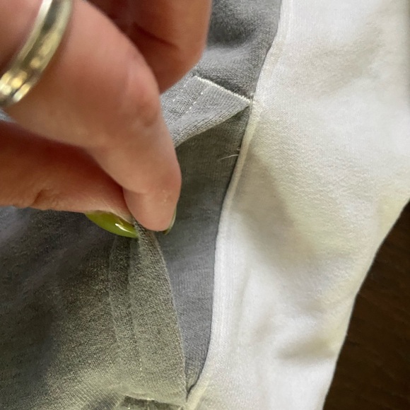 Abercrombie & Fitch crop color block neutral sweatshirt - Picture 2 of 5